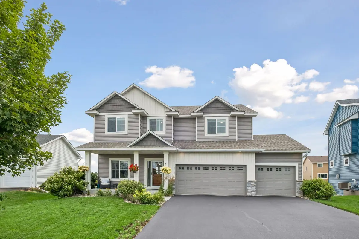 3212 Linden LN N, Lake Elmo, MN 55042