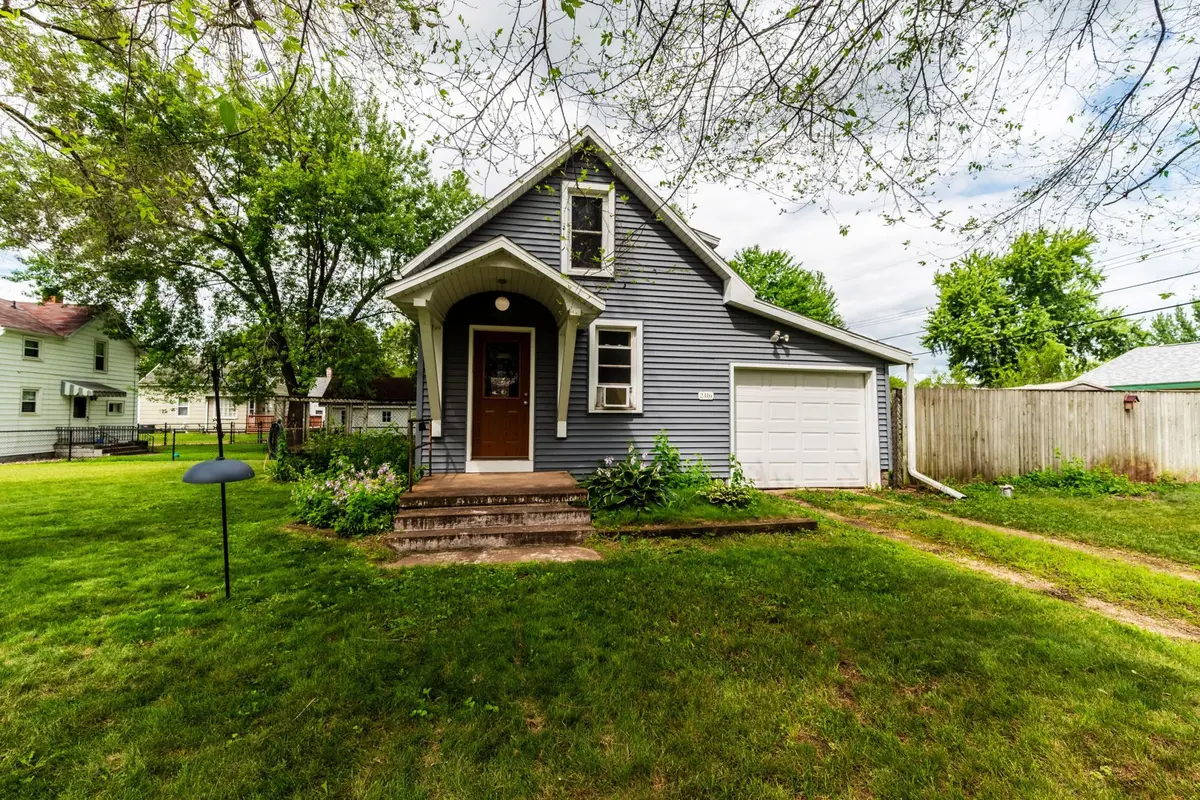 2316 6th ST, Eau Claire, WI 54703