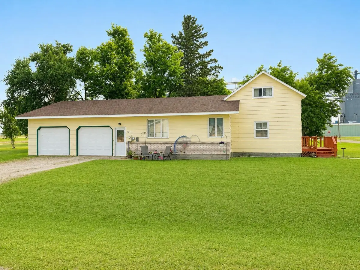 104 Cottonwood ST, Galesburg, ND 58035