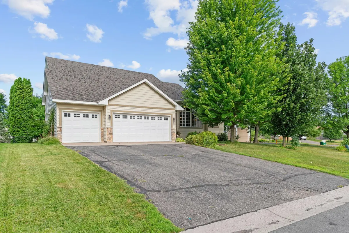 1361 Foxtail GLN, Mayer, MN 55360