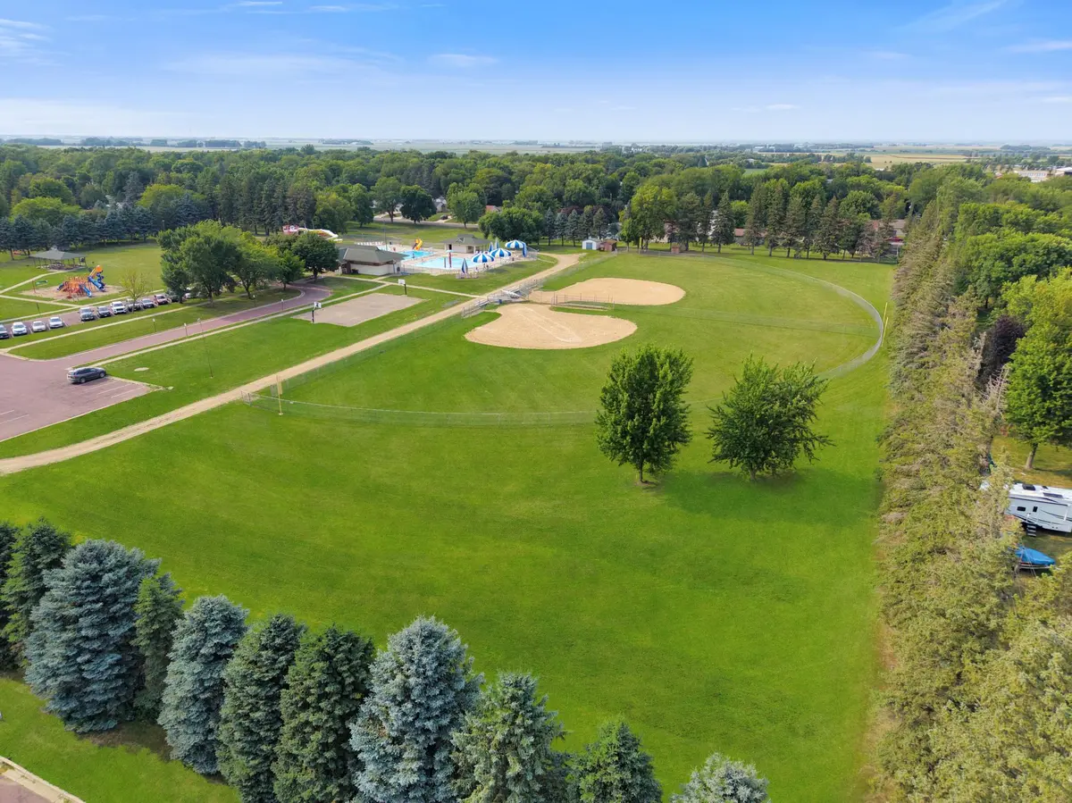 410 Elm ST, Tracy, MN 56175