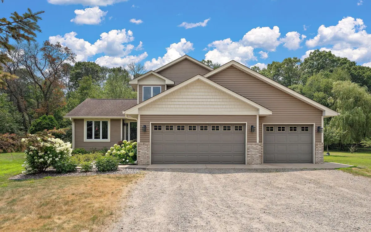 5370 226th AVE NE, Bethel, MN 55005