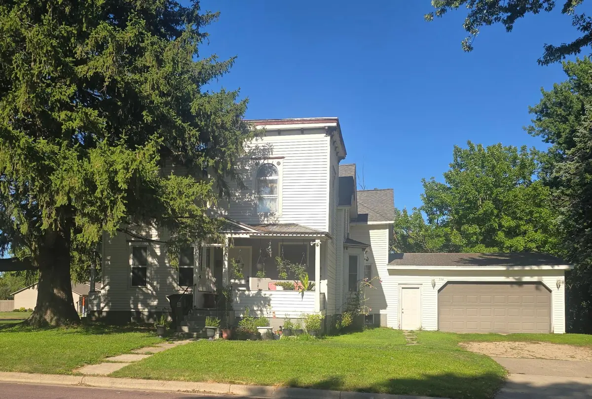516 11th ST N, Mountain Lake, MN 56159