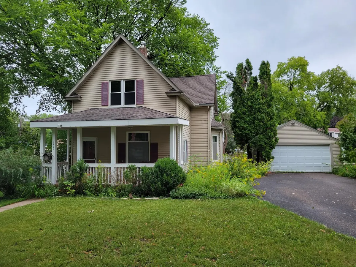 966 Allen AVE, West Saint Paul, MN 55118