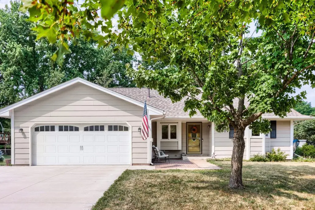 3917 Edgewood RD NE, Circle Pines, MN 55014