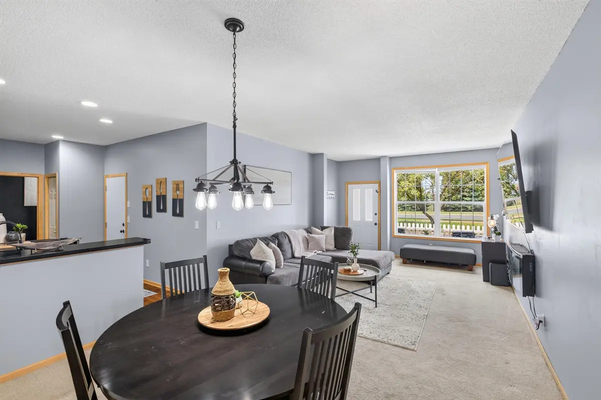 19506 Blue Jay CT #2, Farmington, MN 55024