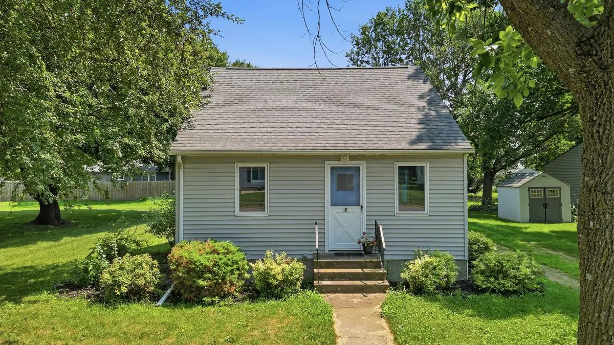 18 Ann ST S, Minnesota Lake, MN 56068