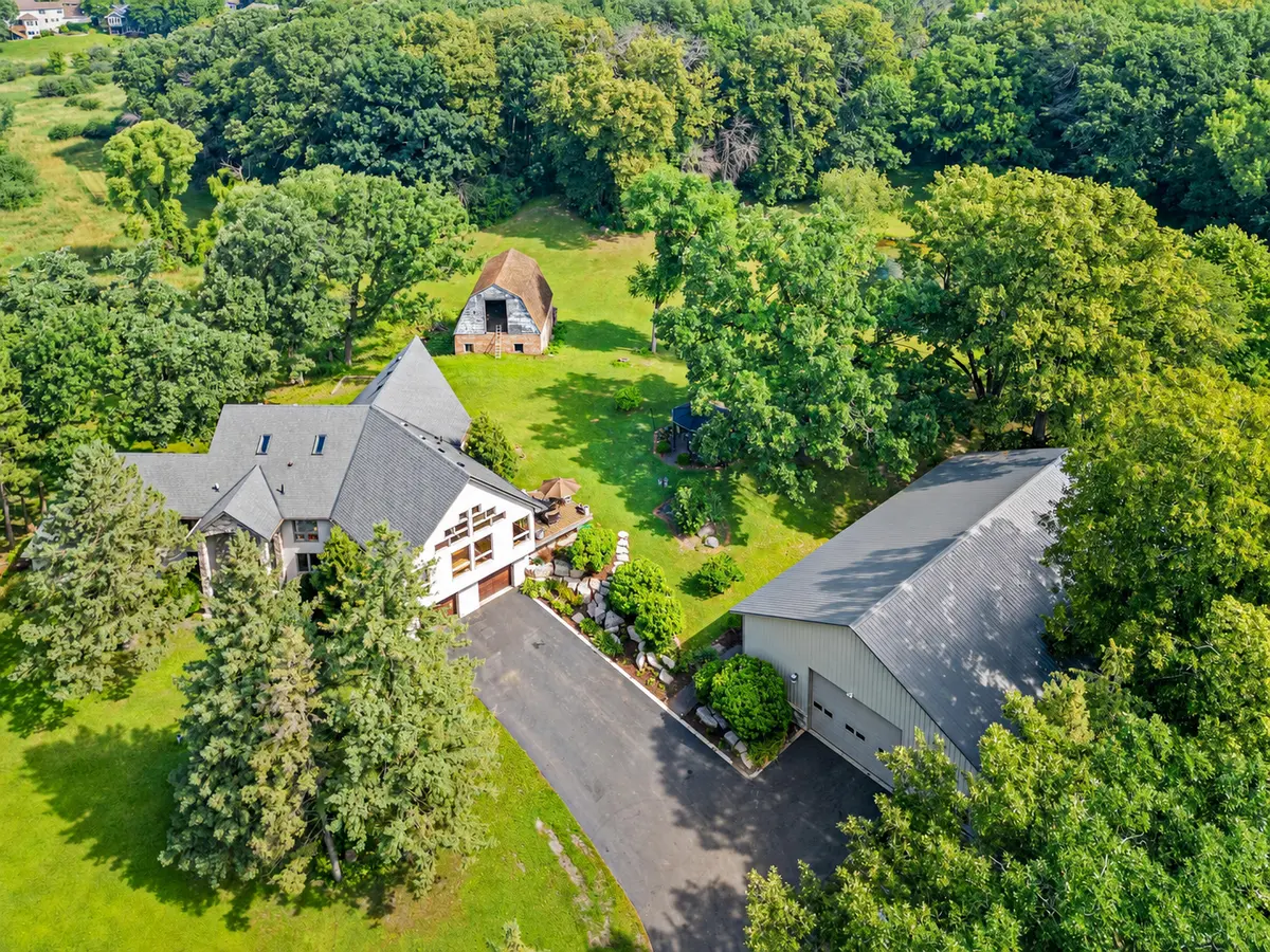 6300 Rolling Hills DR, Lino Lakes, MN 55110
