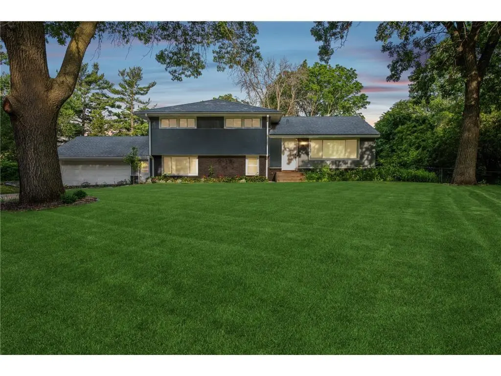 13404 Wentworth AVE, Burnsville, MN 55337