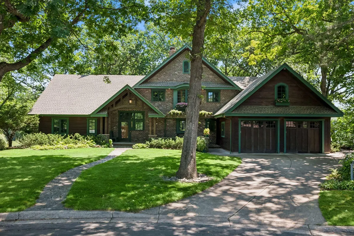 8307 Oakmere RD, Bloomington, MN 55438