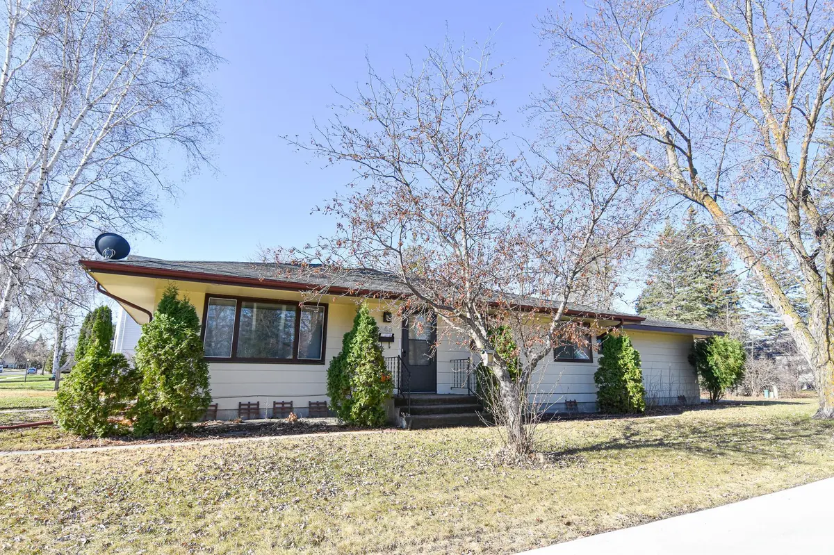 245 Kneale AVE N, Thief River Falls, MN 56701
