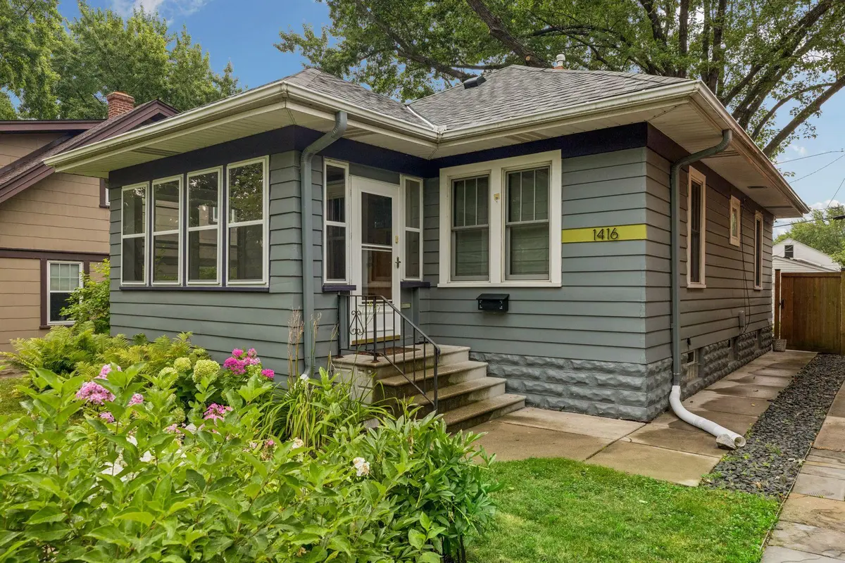 1416 Saint Clair AVE, Saint Paul, MN 55105
