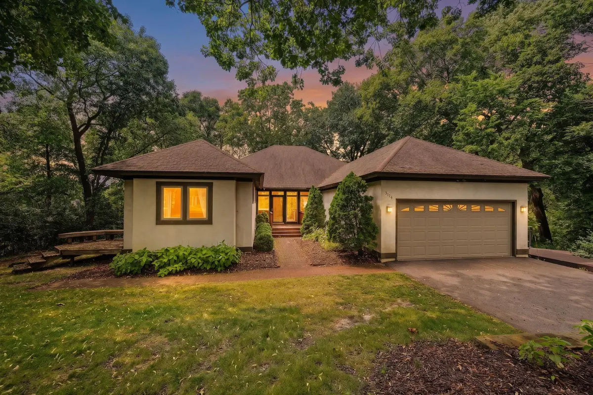 3114 County Road 101 S, Wayzata, MN 55391