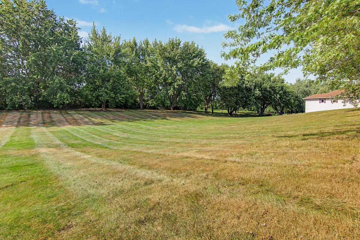 2027 and 2029 Highland CIR W, Mora, MN 55051