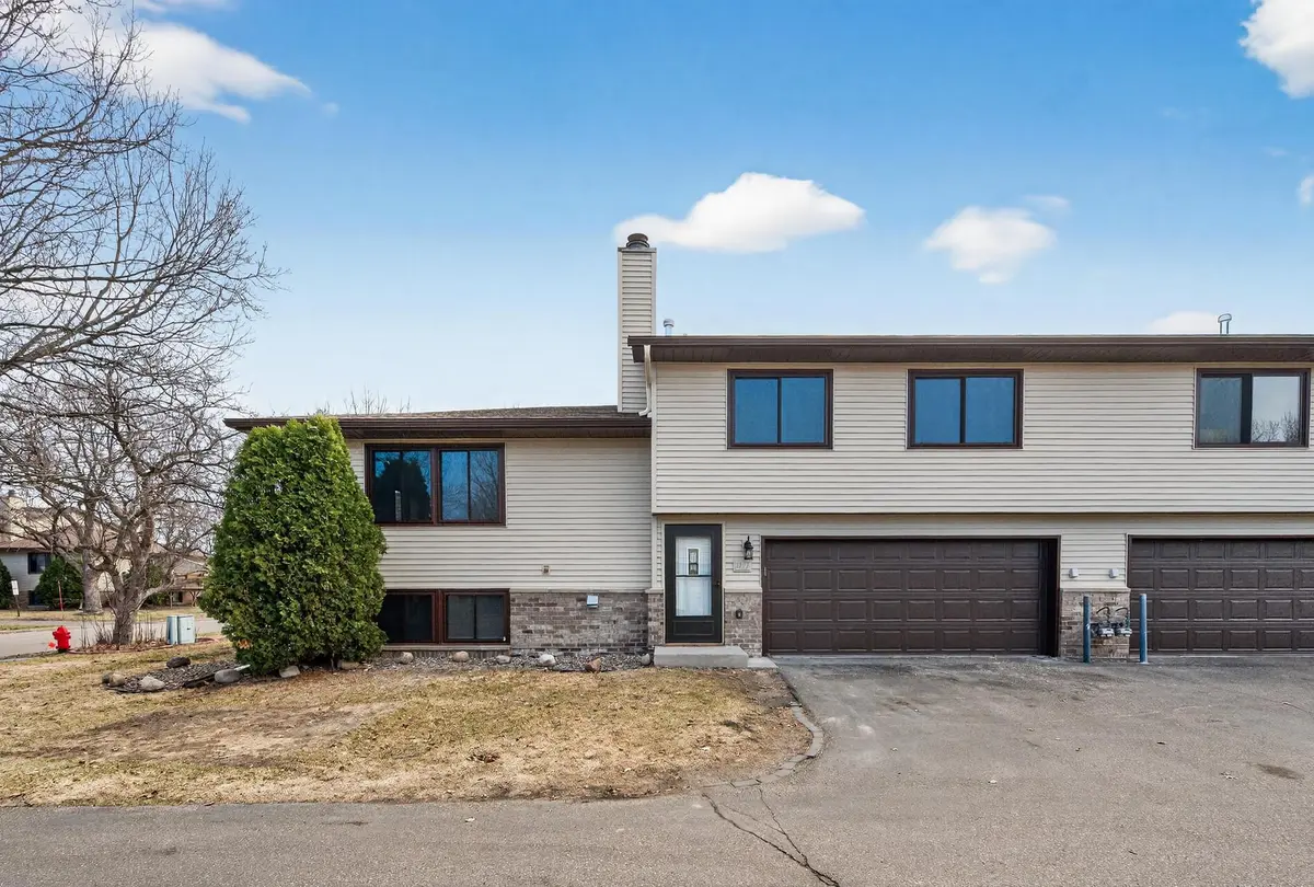 5127 84th CT N, Brooklyn Park, MN 55443