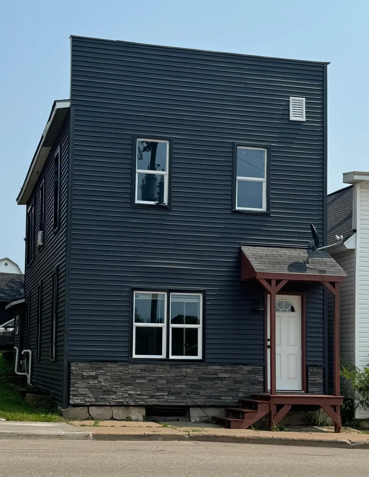 325 1st ST, Glenwood City, WI 54013
