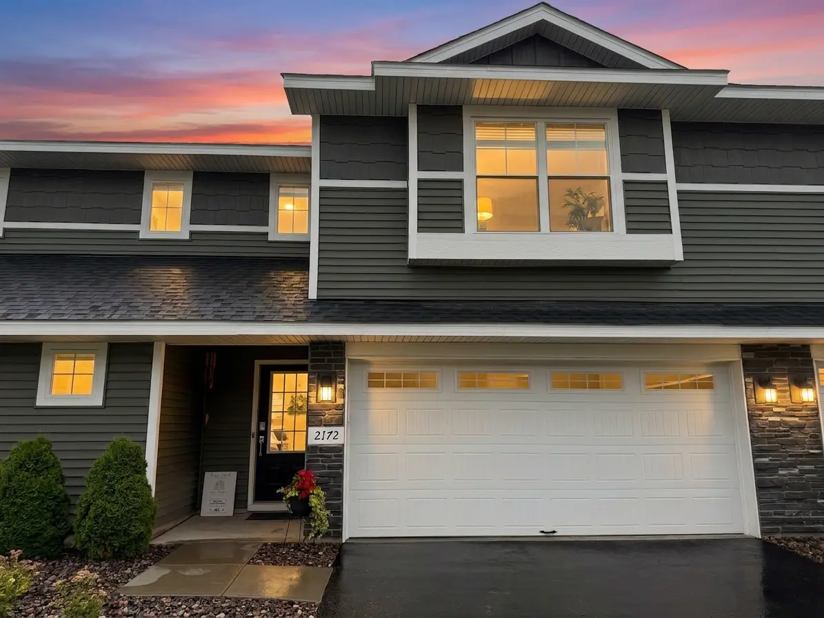 2172 Jasper CT, Hugo, MN 55038
