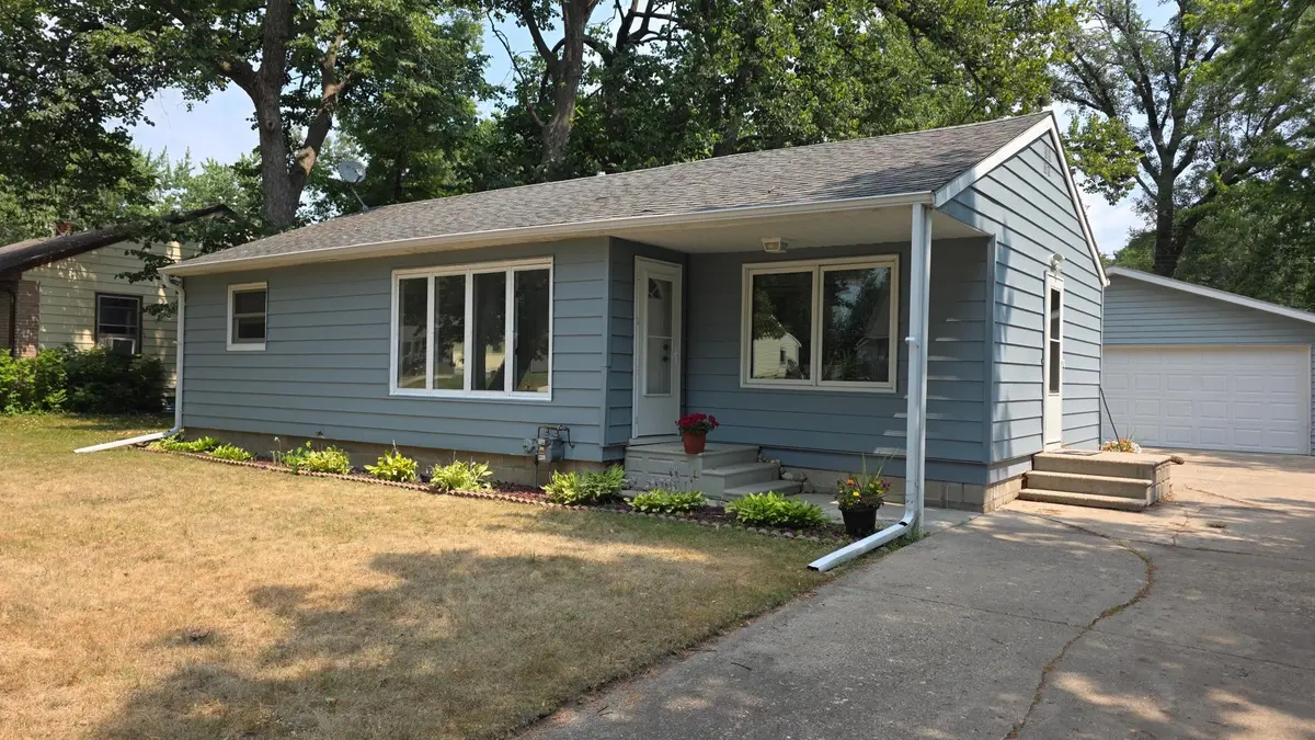 1517 Gary AVE, Detroit Lakes, MN 56501