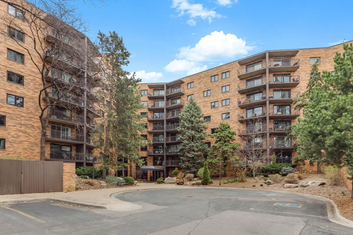 210 W Grant ST #516, Minneapolis, MN 55403