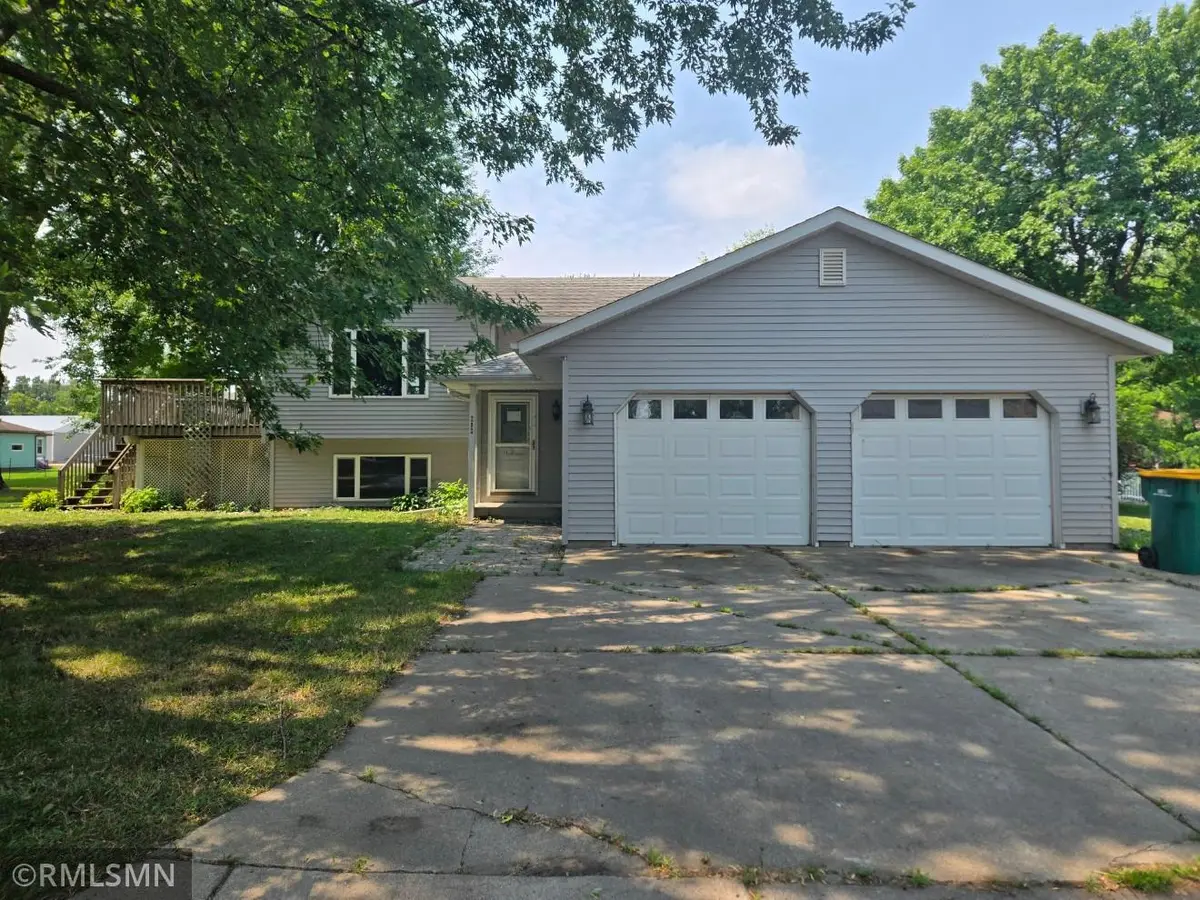 282 Lincoln AVE, New Germany, MN 55367