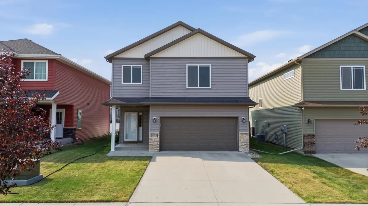 4872 35th AVE S, Fargo, ND 58104
