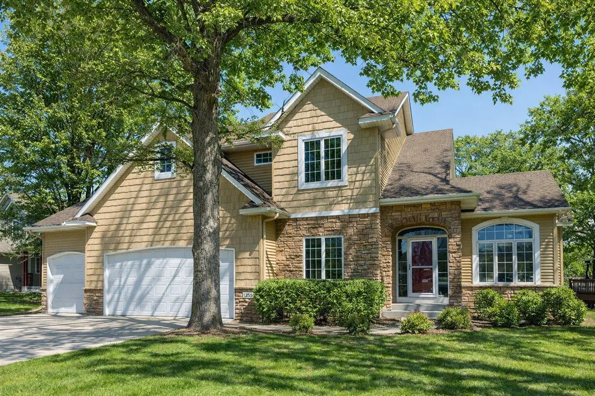 1255 Irvine DR, Hanover, MN 55341