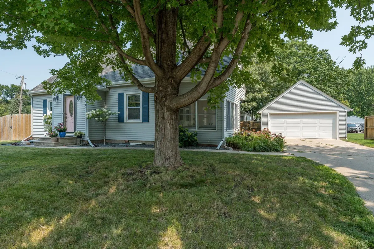 227 Johnson ST, Mankato, MN 56001