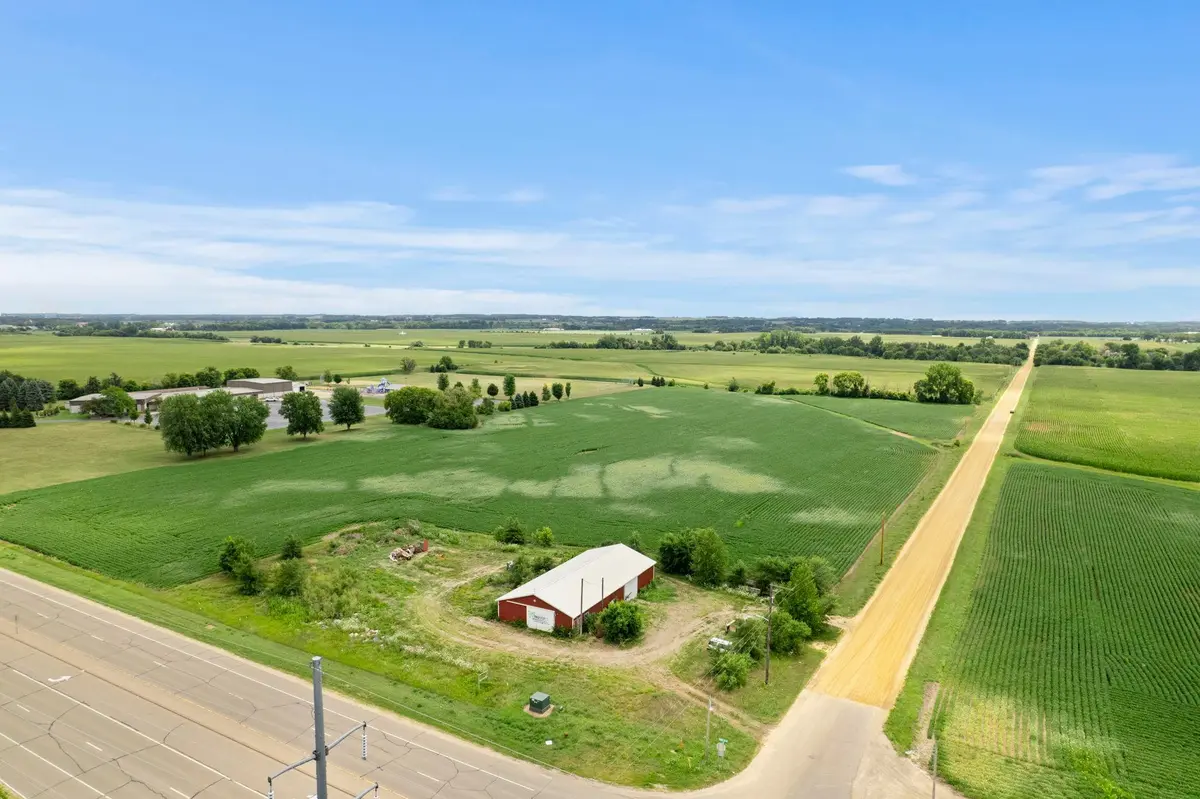 21300 Flagstaff AVE, Farmington, MN 55024
