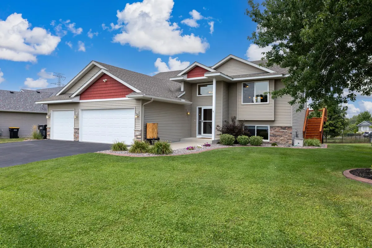 279 Kiso AVE, Shakopee, MN 55379