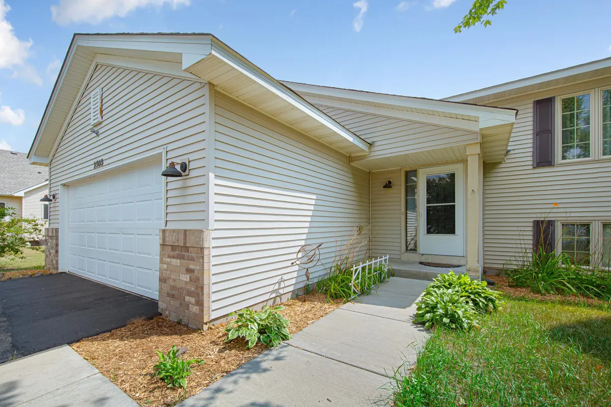 2505 Country View DR, Northfield, MN 55057