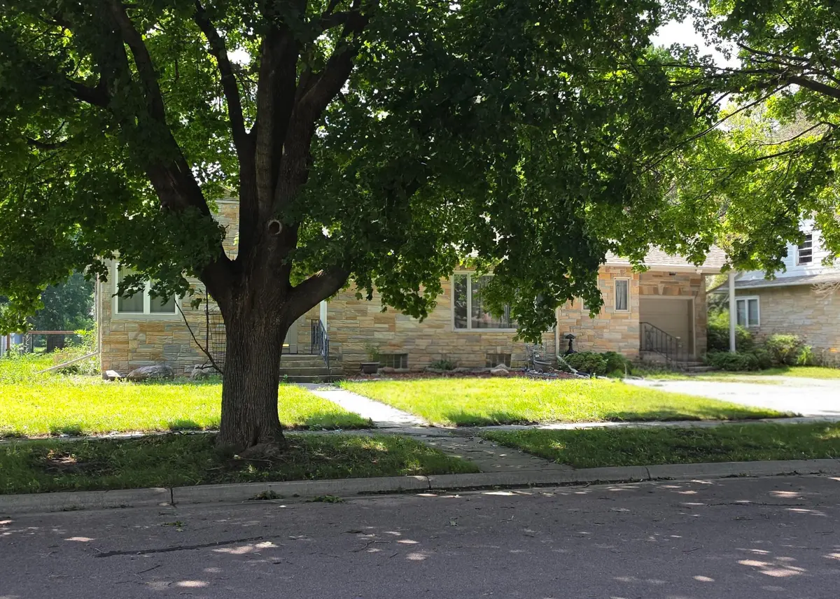 409 N Prairie ST, Sherburn, MN 56171
