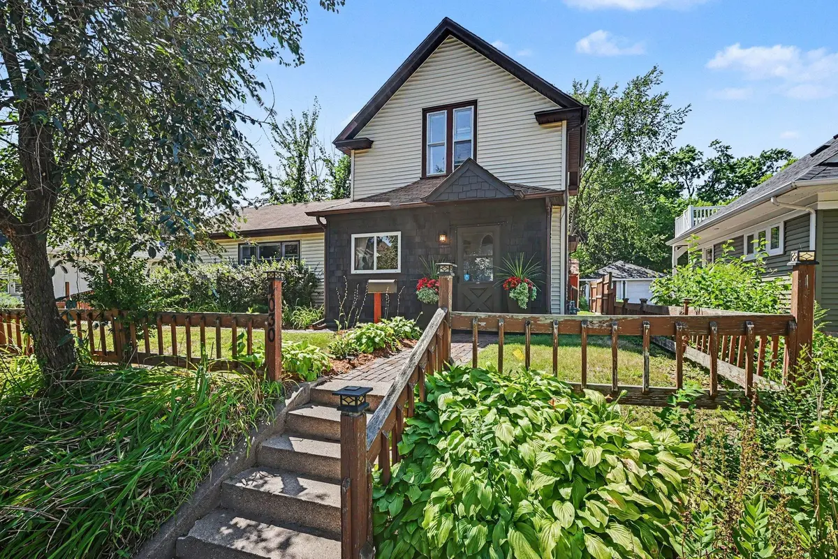 4030 Clinton AVE, Minneapolis, MN 55409