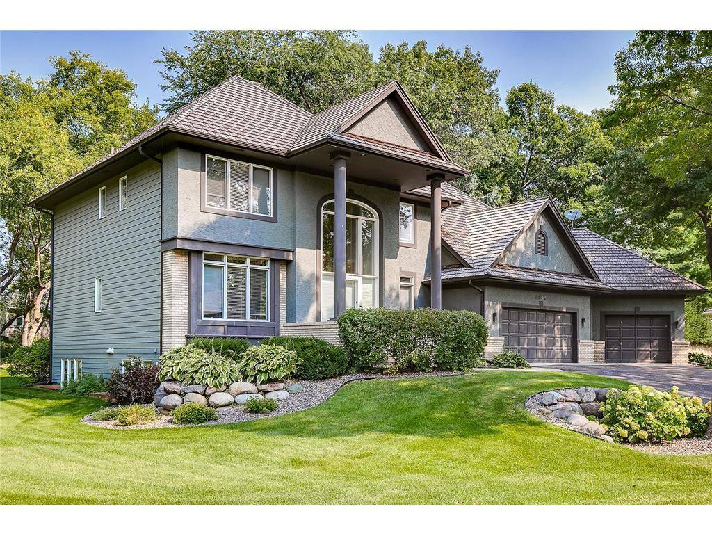 5536 Bristol LN, Minnetonka, MN 55343