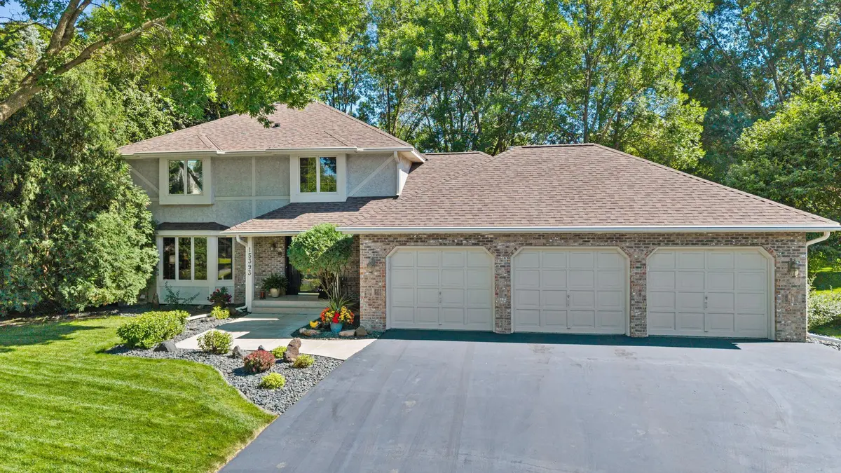 15393 Shadow Creek RD, Maple Grove, MN 55311