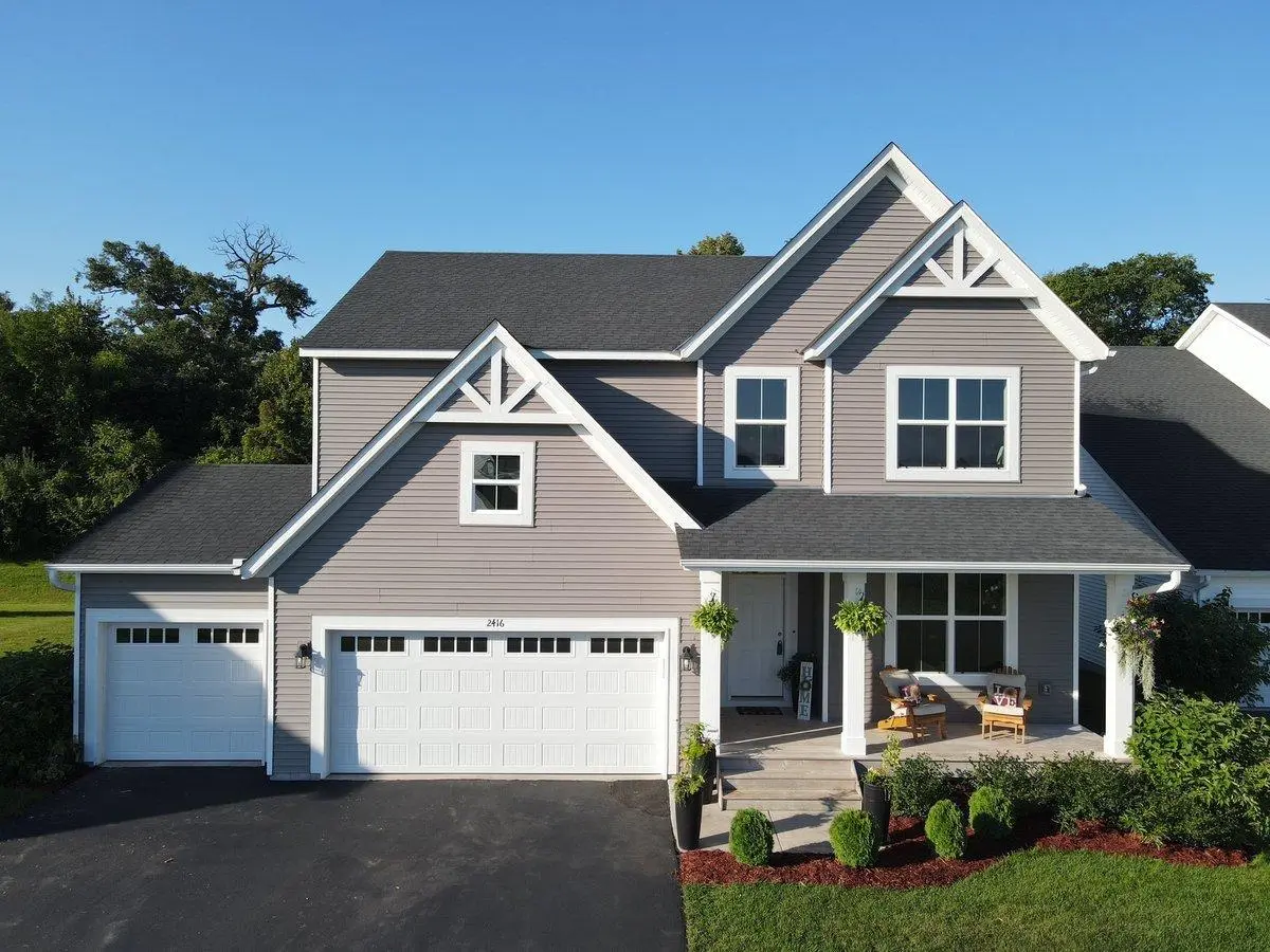 2416 Greenbriar LN, Buffalo, MN 55313