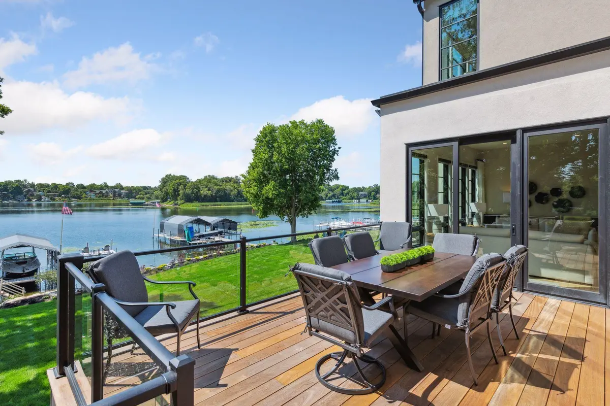 4467 Lafayette LN, Spring Park, MN 55384