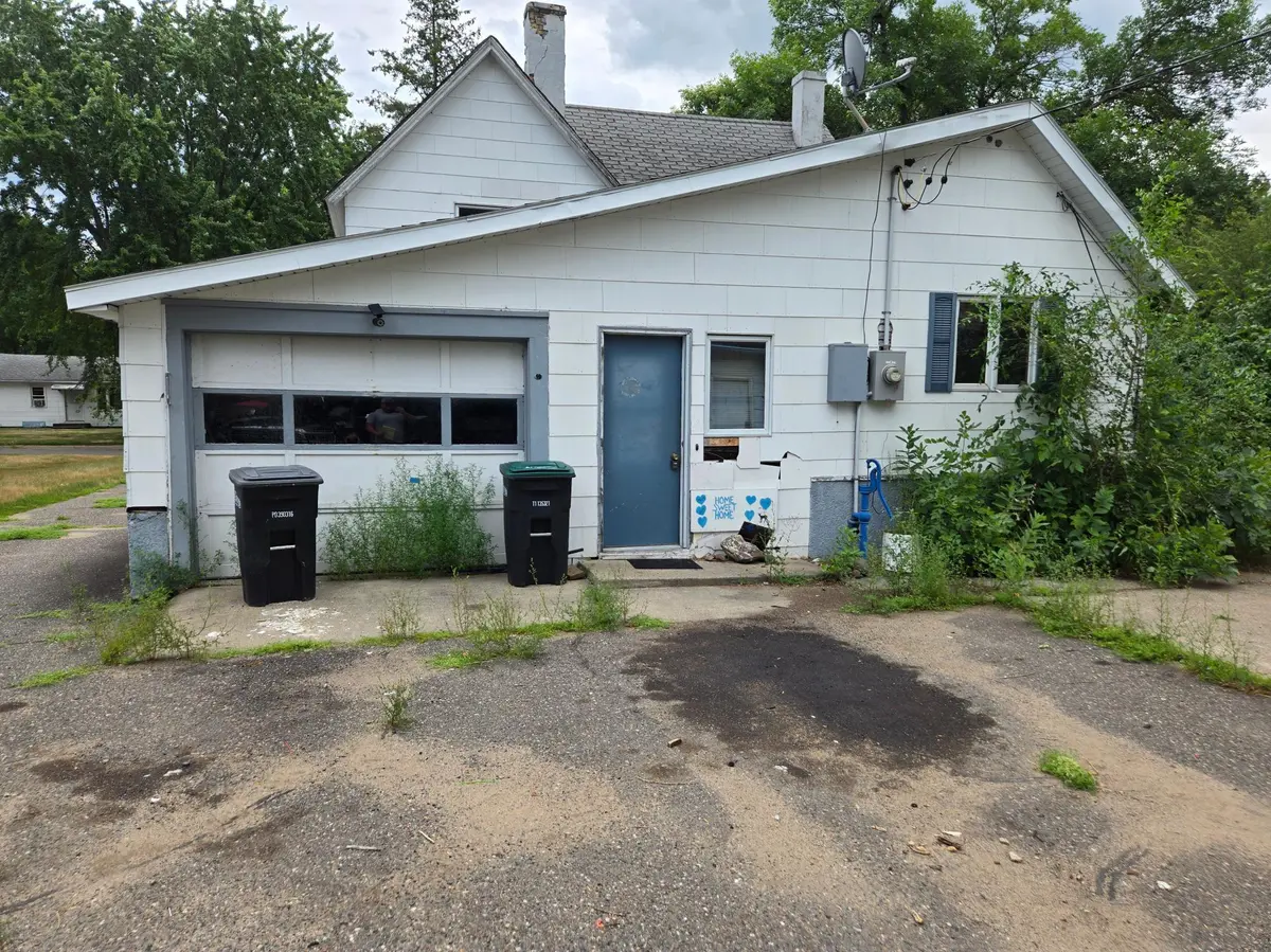 1007 7th ST NE, Little Falls, MN 56345