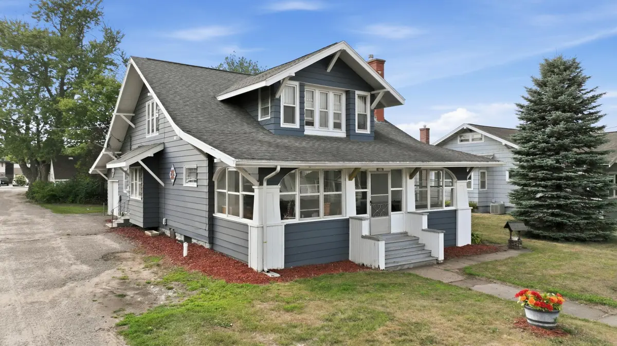 717 1st ST, Chetek, WI 54728