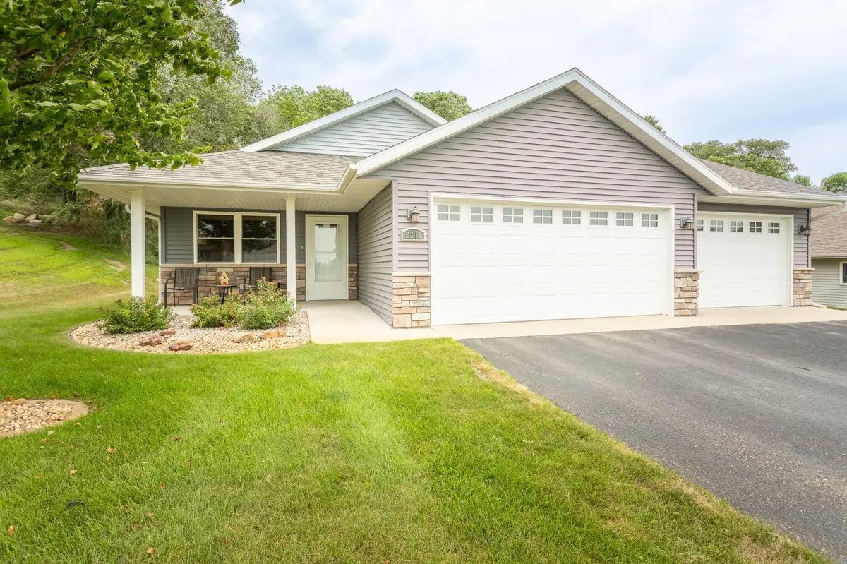 2211 Ridgedale DR SE, Alexandria, MN 56308