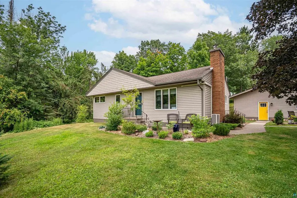 1295 Gault RD, Wrenshall, MN 55797