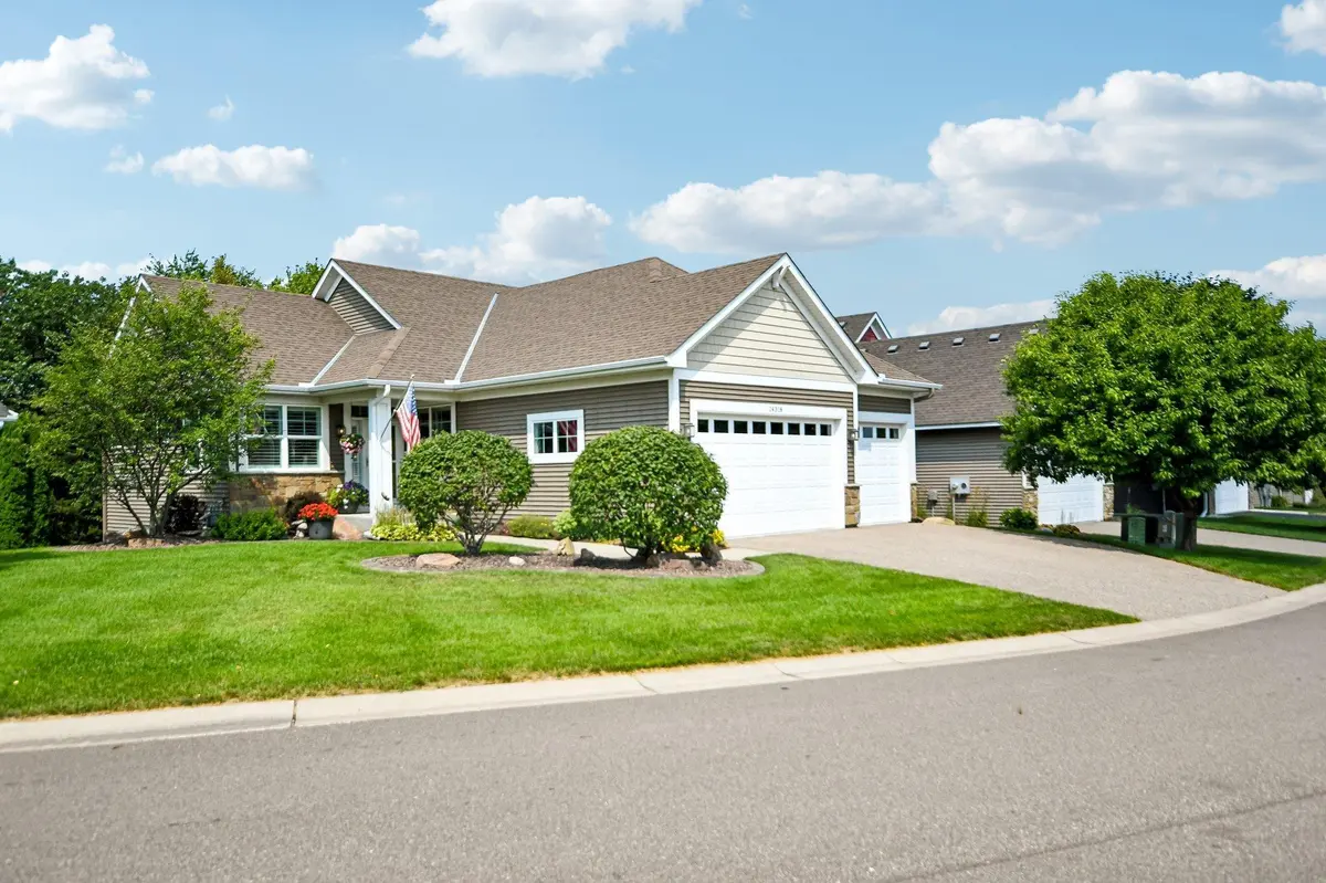 14318 Shore Crest DR NW, Prior Lake, MN 55372