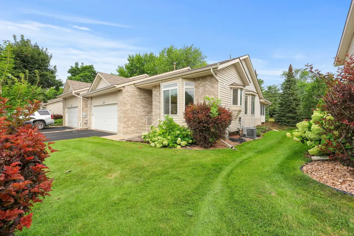 13230 Galena WAY, Apple Valley, MN 55124