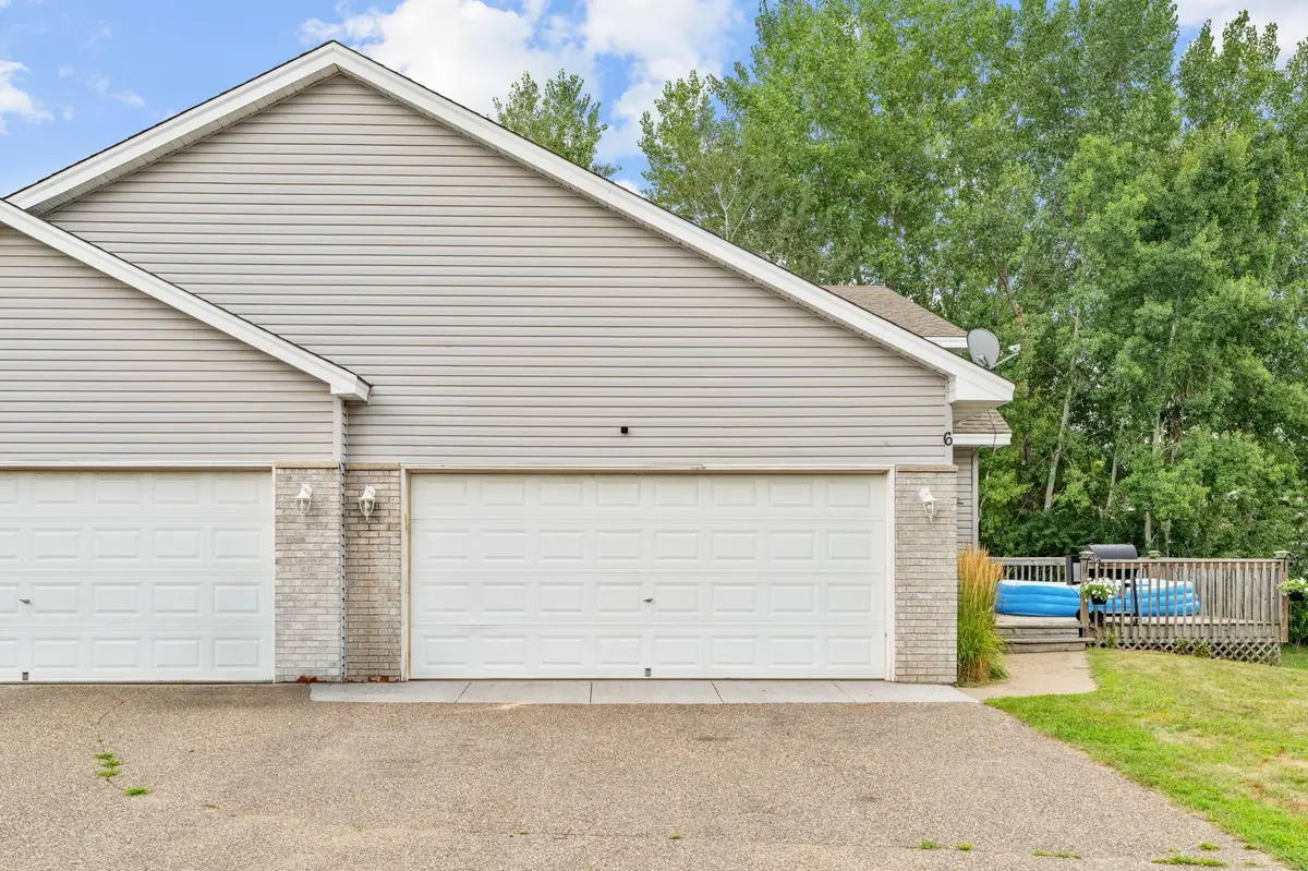 6 Nina CT SW, Isanti, MN 55040