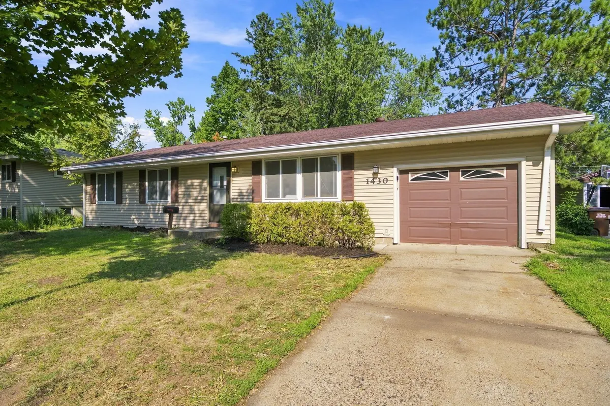 1430 Selby AVE, Saint Paul Park, MN 55071