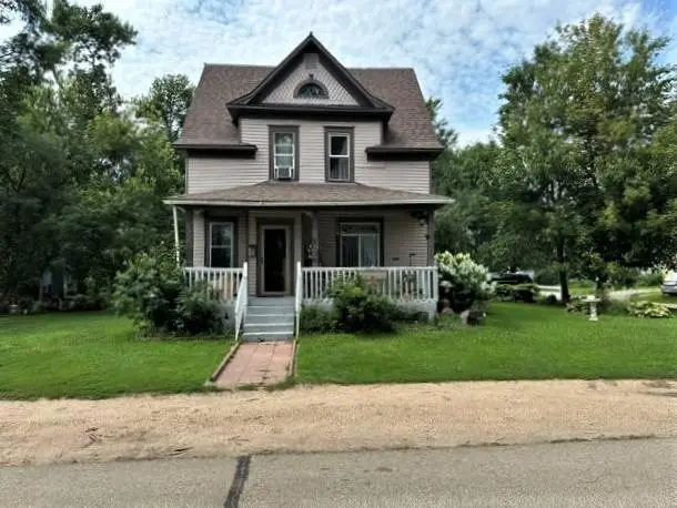 412 S 4th ST, Milan, MN 56262