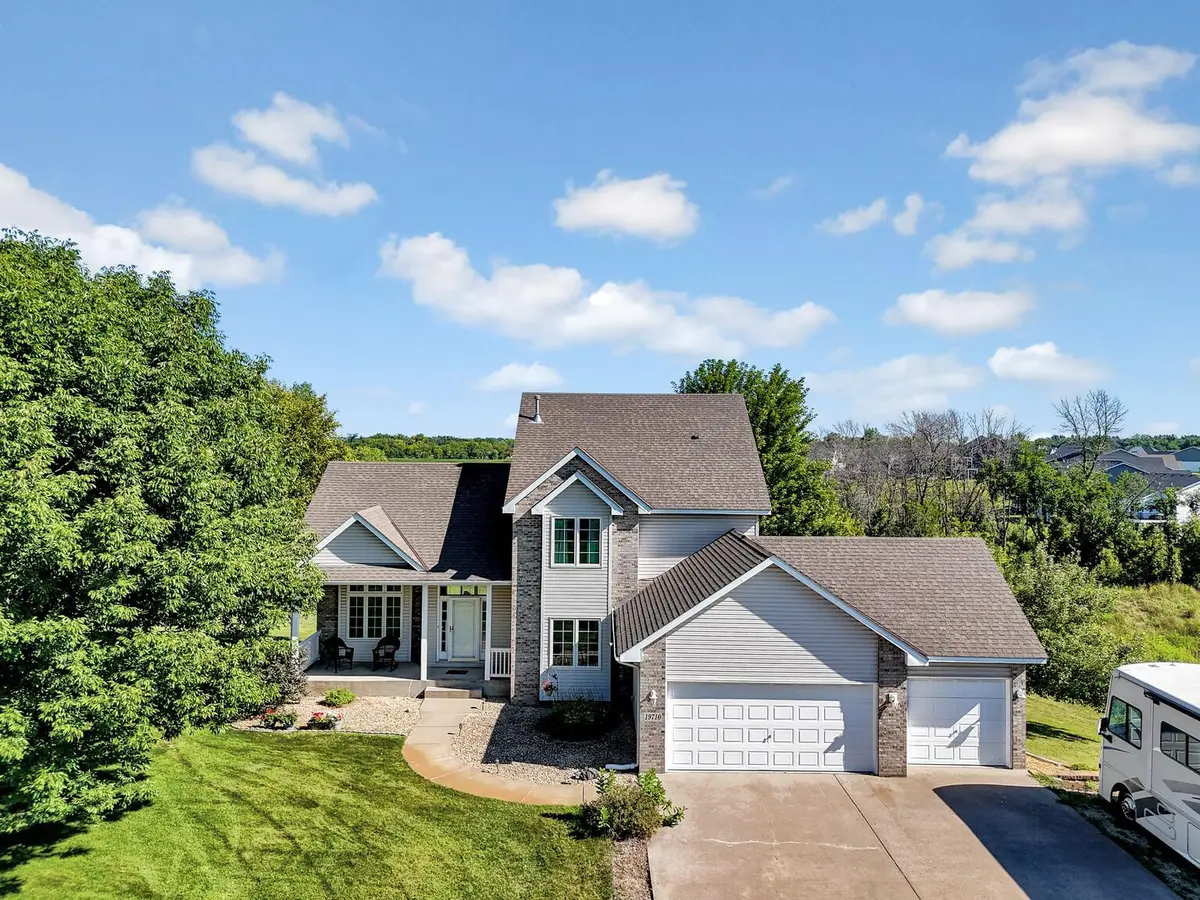 19710 Hunters RDG, Corcoran, MN 55374