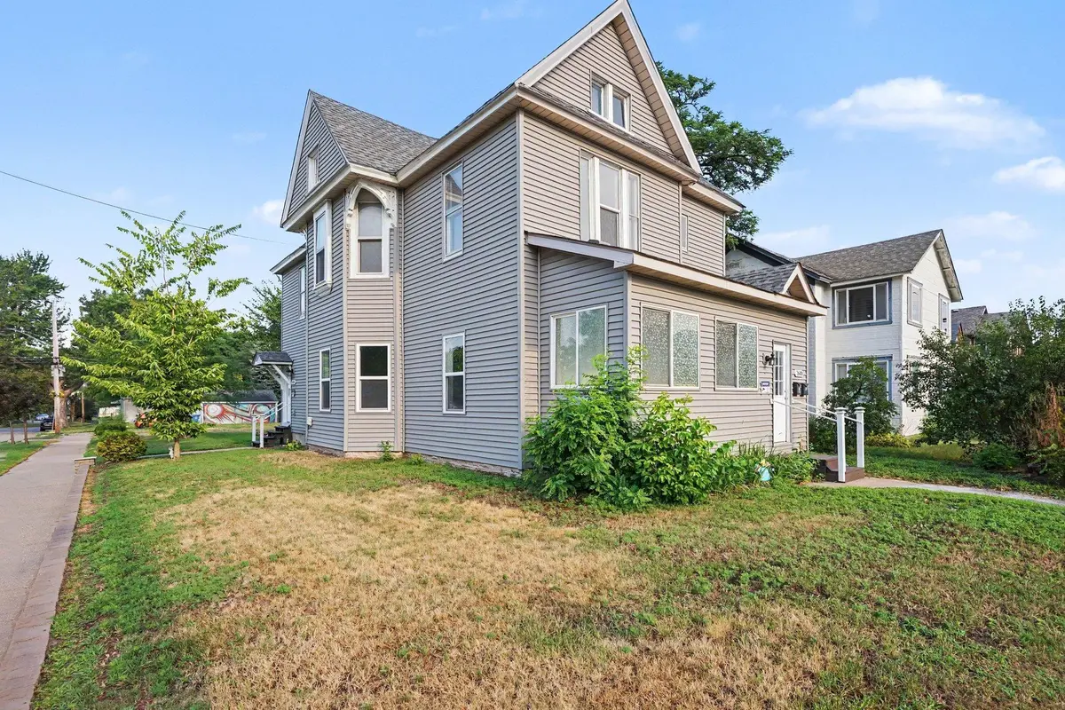 2600 University AVE NE, Minneapolis, MN 55418