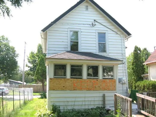 907 20th AVE NE, Minneapolis, MN 55418