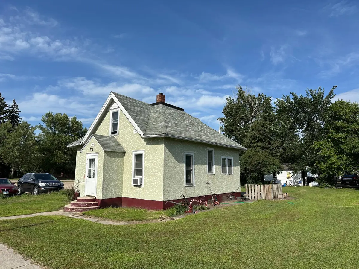 410 Conley AVE S, Thief River Falls, MN 56701