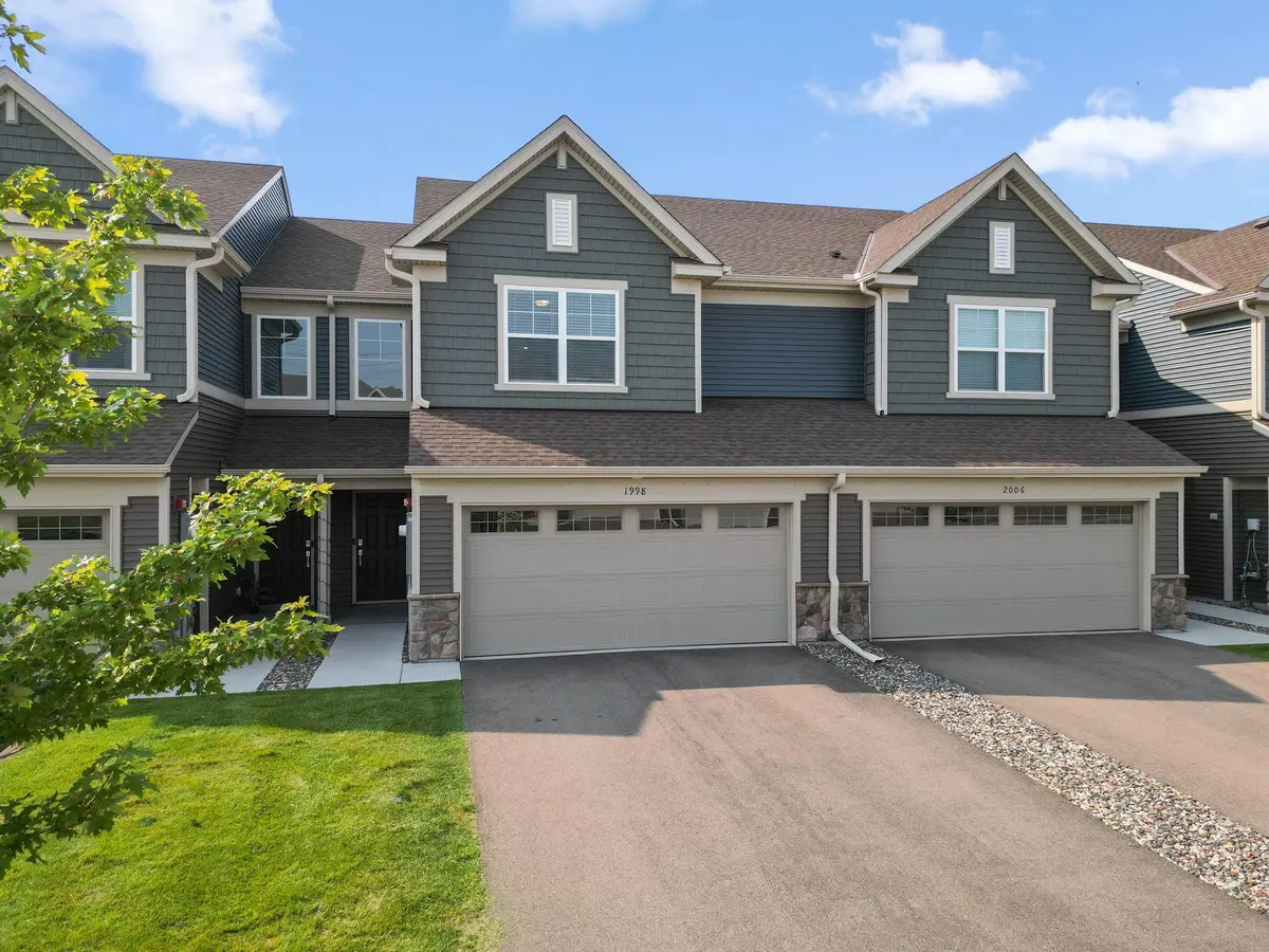 1998 Tyrone DR, Shakopee, MN 55379
